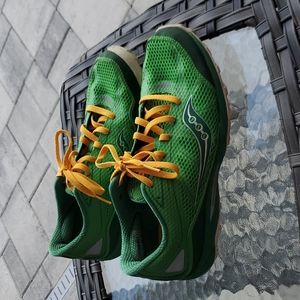 Saucony Kinvara 7 GreenYellow Athletic Running Shoes Size 10 👟